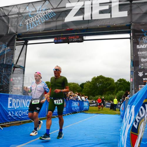 30.08.2026 - Elbe Triathlon Hamburg LAZAROV Photography http://msf.ph/oto/10081274 30.08.2026 11:20:57 Ziel 443, 735, 774, 1100, 1212, 1225 meine-sportfotos.de