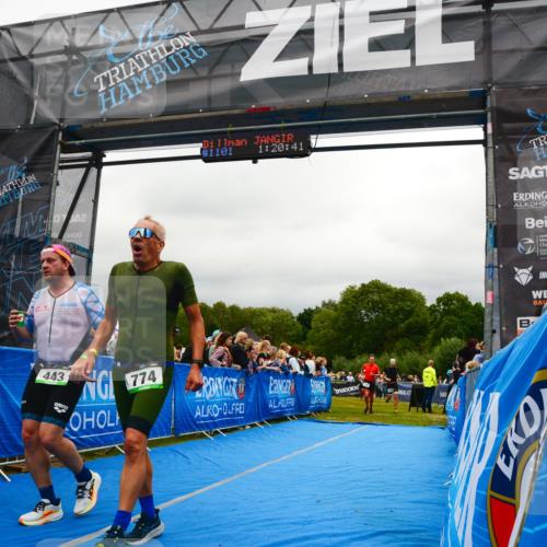30.08.2026 - Elbe Triathlon Hamburg LAZAROV Photography http://msf.ph/oto/10081279 30.08.2026 11:20:57 Ziel 443, 735, 774, 1100, 1212, 1225 meine-sportfotos.de
