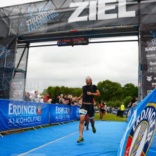 30.08.2026 - Elbe Triathlon Hamburg LAZAROV Photography http://msf.ph/oto/10081281 30.08.2026 11:21:01 Ziel 735, 1100, 1212, 1225 meine-sportfotos.de