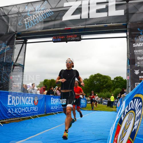 30.08.2026 - Elbe Triathlon Hamburg LAZAROV Photography http://msf.ph/oto/10081284 30.08.2026 11:21:01 Ziel 735, 1100, 1212, 1225 meine-sportfotos.de