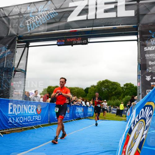 30.08.2026 - Elbe Triathlon Hamburg LAZAROV Photography http://msf.ph/oto/10081296 30.08.2026 11:21:03 Ziel 735, 1100, 1212, 1225 meine-sportfotos.de