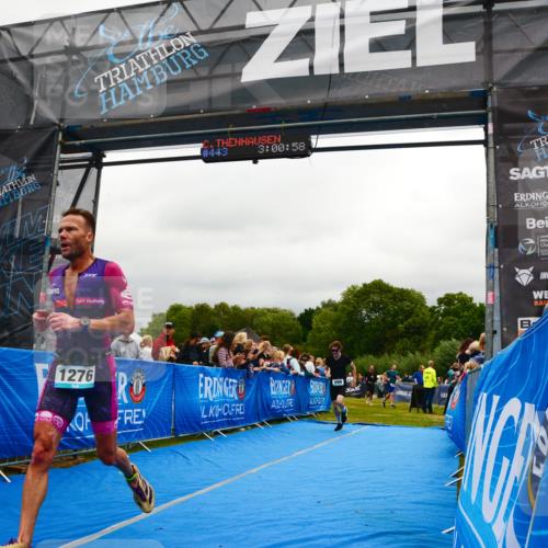 30.08.2026 - Elbe Triathlon Hamburg LAZAROV Photography http://msf.ph/oto/10081338 30.08.2026 11:21:13 Ziel 999, 1017, 1276 meine-sportfotos.de