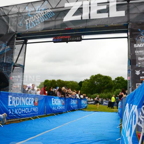 30.08.2026 - Elbe Triathlon Hamburg LAZAROV Photography http://msf.ph/oto/10081364 30.08.2026 11:21:20 Ziel 834, 1017 meine-sportfotos.de