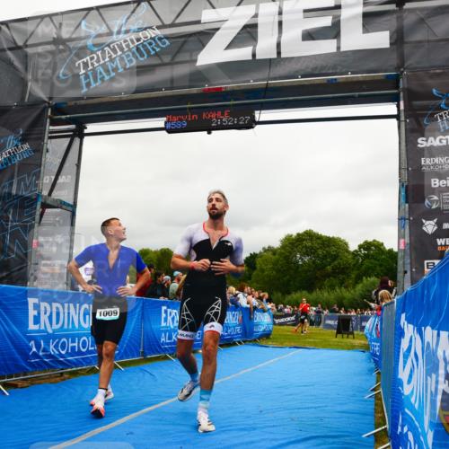 30.08.2026 - Elbe Triathlon Hamburg LAZAROV Photography http://msf.ph/oto/10081510 30.08.2026 11:22:32 Ziel 1009, 1069, 1102 meine-sportfotos.de