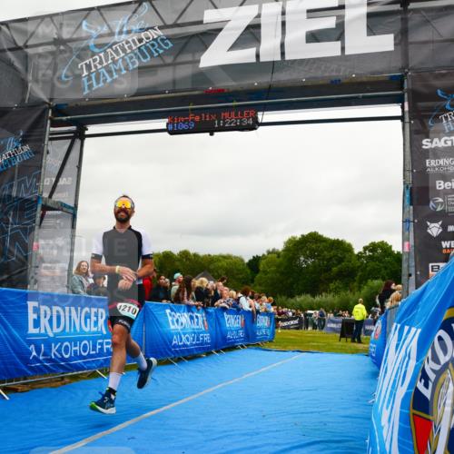 30.08.2026 - Elbe Triathlon Hamburg LAZAROV Photography http://msf.ph/oto/10081544 30.08.2026 11:22:49 Ziel 455, 1210 meine-sportfotos.de