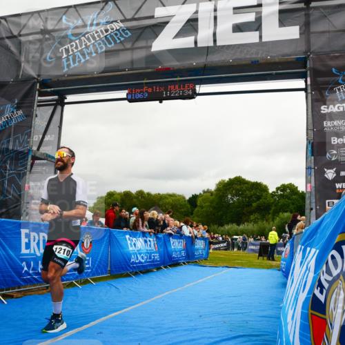 30.08.2026 - Elbe Triathlon Hamburg LAZAROV Photography http://msf.ph/oto/10081546 30.08.2026 11:22:49 Ziel 455, 1210 meine-sportfotos.de