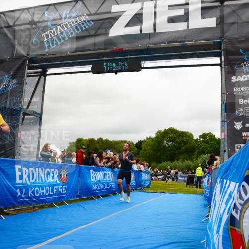 30.08.2026 - Elbe Triathlon Hamburg LAZAROV Photography http://msf.ph/oto/10081558 30.08.2026 11:23:20 Ziel 596, 693, 998, 1040, 1109 meine-sportfotos.de