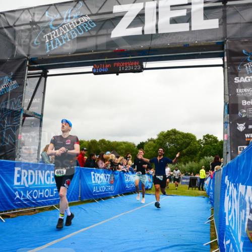 30.08.2026 - Elbe Triathlon Hamburg LAZAROV Photography http://msf.ph/oto/10081577 30.08.2026 11:23:27 Ziel 403, 404, 693, 998, 1023, 1109 meine-sportfotos.de