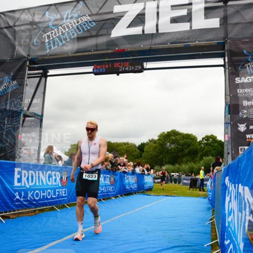 30.08.2026 - Elbe Triathlon Hamburg LAZAROV Photography http://msf.ph/oto/10081655 30.08.2026 11:23:35 Ziel 403, 404, 1023, 1232 meine-sportfotos.de