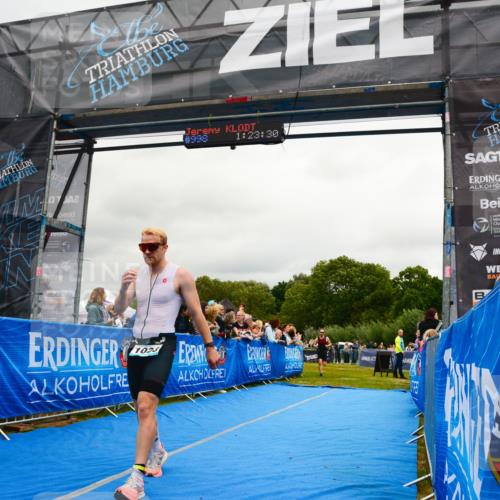 30.08.2026 - Elbe Triathlon Hamburg LAZAROV Photography http://msf.ph/oto/10081658 30.08.2026 11:23:36 Ziel 403, 1023, 1232 meine-sportfotos.de