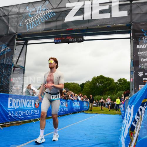 30.08.2026 - Elbe Triathlon Hamburg LAZAROV Photography http://msf.ph/oto/10081680 30.08.2026 11:23:47 Ziel 988, 1015, 1104, 1138 meine-sportfotos.de