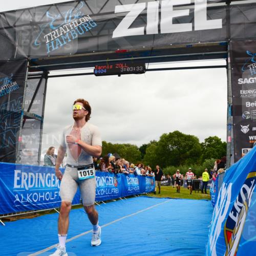 30.08.2026 - Elbe Triathlon Hamburg LAZAROV Photography http://msf.ph/oto/10081682 30.08.2026 11:23:47 Ziel 988, 1015, 1104, 1138 meine-sportfotos.de