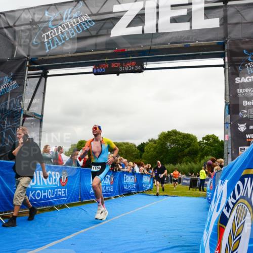 30.08.2026 - Elbe Triathlon Hamburg LAZAROV Photography http://msf.ph/oto/10081714 30.08.2026 11:23:55 Ziel 472, 988, 1006, 1104 meine-sportfotos.de