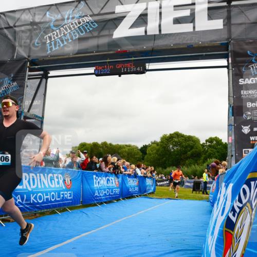 30.08.2026 - Elbe Triathlon Hamburg LAZAROV Photography http://msf.ph/oto/10081727 30.08.2026 11:23:57 Ziel 472, 629, 1006, 1104 meine-sportfotos.de