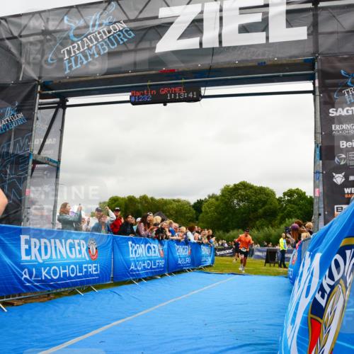 30.08.2026 - Elbe Triathlon Hamburg LAZAROV Photography http://msf.ph/oto/10081729 30.08.2026 11:23:57 Ziel 472, 629, 1006, 1104 meine-sportfotos.de