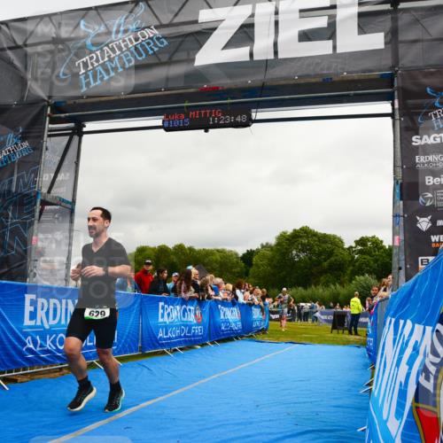30.08.2026 - Elbe Triathlon Hamburg LAZAROV Photography http://msf.ph/oto/10081749 30.08.2026 11:24:04 Ziel 472, 629, 1314 meine-sportfotos.de