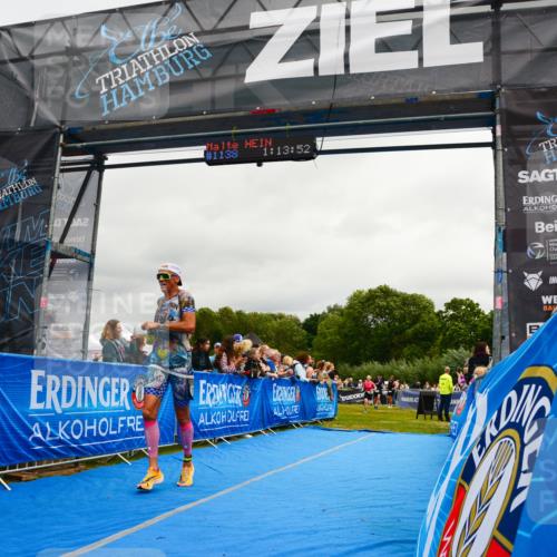 30.08.2026 - Elbe Triathlon Hamburg LAZAROV Photography http://msf.ph/oto/10081766 30.08.2026 11:24:09 Ziel 734, 883, 1314 meine-sportfotos.de