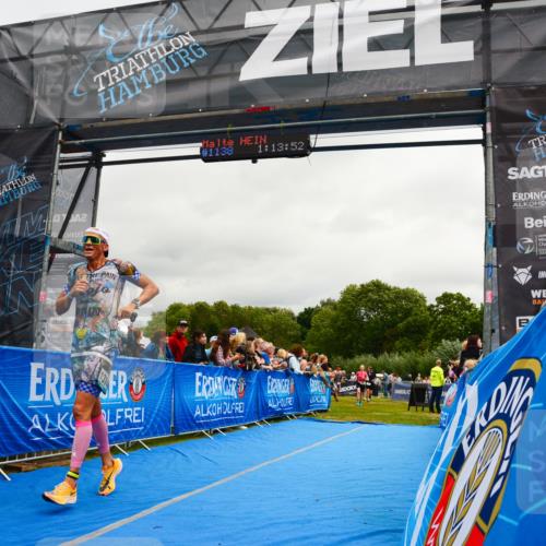 30.08.2026 - Elbe Triathlon Hamburg LAZAROV Photography http://msf.ph/oto/10081771 30.08.2026 11:24:10 Ziel 734, 883, 1314 meine-sportfotos.de