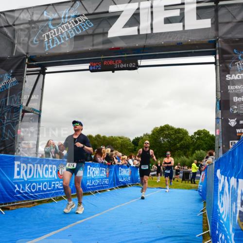 30.08.2026 - Elbe Triathlon Hamburg LAZAROV Photography http://msf.ph/oto/10081819 30.08.2026 11:24:25 Ziel 608, 674, 898, 1022, 1073 meine-sportfotos.de