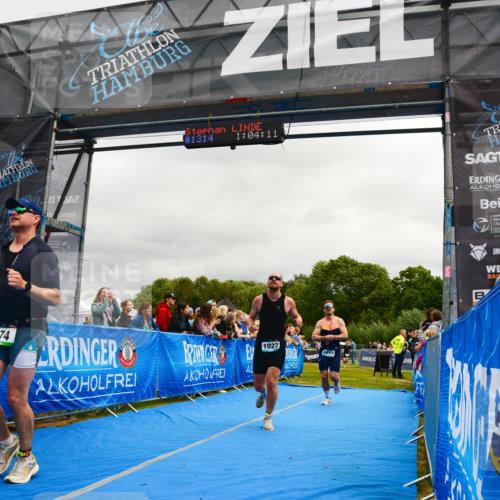 30.08.2026 - Elbe Triathlon Hamburg LAZAROV Photography http://msf.ph/oto/10081831 30.08.2026 11:24:26 Ziel 674, 898, 1022, 1073 meine-sportfotos.de