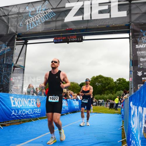 30.08.2026 - Elbe Triathlon Hamburg LAZAROV Photography http://msf.ph/oto/10081842 30.08.2026 11:24:27 Ziel 674, 898, 1022, 1073 meine-sportfotos.de