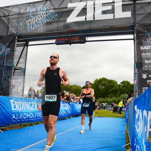 30.08.2026 - Elbe Triathlon Hamburg LAZAROV Photography http://msf.ph/oto/10081844 30.08.2026 11:24:27 Ziel 674, 898, 1022, 1073 meine-sportfotos.de