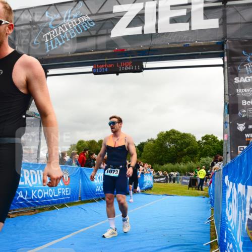 30.08.2026 - Elbe Triathlon Hamburg LAZAROV Photography http://msf.ph/oto/10081853 30.08.2026 11:24:28 Ziel 674, 898, 1022, 1073 meine-sportfotos.de
