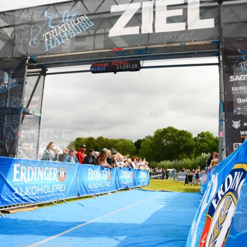 30.08.2026 - Elbe Triathlon Hamburg LAZAROV Photography http://msf.ph/oto/10081876 30.08.2026 11:24:46 Ziel  meine-sportfotos.de