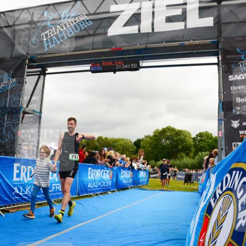 30.08.2026 - Elbe Triathlon Hamburg LAZAROV Photography http://msf.ph/oto/10081894 30.08.2026 11:24:58 Ziel 712, 736, 786, 856, 1208 meine-sportfotos.de