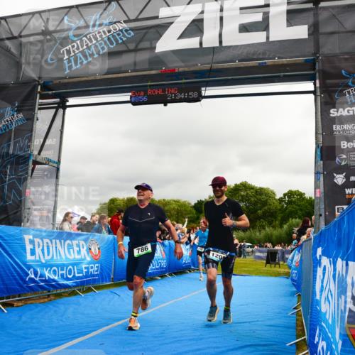 30.08.2026 - Elbe Triathlon Hamburg LAZAROV Photography http://msf.ph/oto/10081908 30.08.2026 11:25:01 Ziel 605, 712, 736, 786, 1208 meine-sportfotos.de