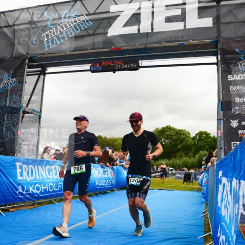 30.08.2026 - Elbe Triathlon Hamburg LAZAROV Photography http://msf.ph/oto/10081915 30.08.2026 11:25:02 Ziel 605, 736, 786, 1208 meine-sportfotos.de