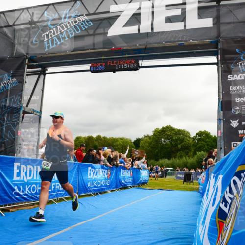 30.08.2026 - Elbe Triathlon Hamburg LAZAROV Photography http://msf.ph/oto/10081944 30.08.2026 11:25:07 Ziel 605, 736 meine-sportfotos.de