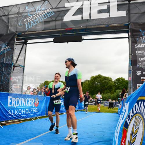 30.08.2026 - Elbe Triathlon Hamburg LAZAROV Photography http://msf.ph/oto/10081972 30.08.2026 11:25:22 Ziel 475, 618, 721, 1007 meine-sportfotos.de
