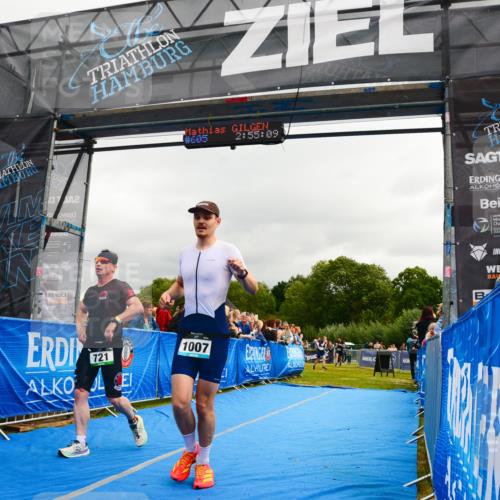 30.08.2026 - Elbe Triathlon Hamburg LAZAROV Photography http://msf.ph/oto/10081982 30.08.2026 11:25:26 Ziel 721, 1007, 1096 meine-sportfotos.de