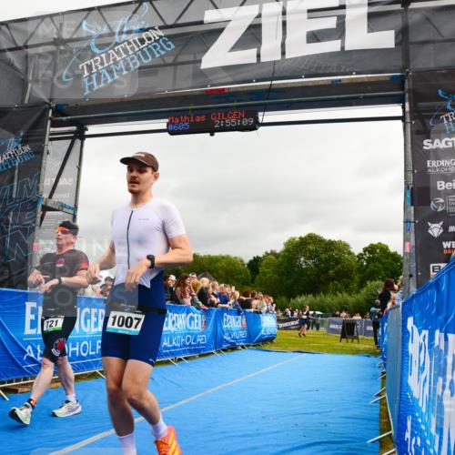 30.08.2026 - Elbe Triathlon Hamburg LAZAROV Photography http://msf.ph/oto/10081986 30.08.2026 11:25:26 Ziel 721, 1007, 1096 meine-sportfotos.de