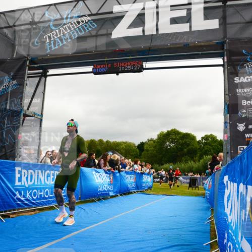 30.08.2026 - Elbe Triathlon Hamburg LAZAROV Photography http://msf.ph/oto/10082036 30.08.2026 11:25:45 Ziel 556, 576, 948, 1144, 1896 meine-sportfotos.de