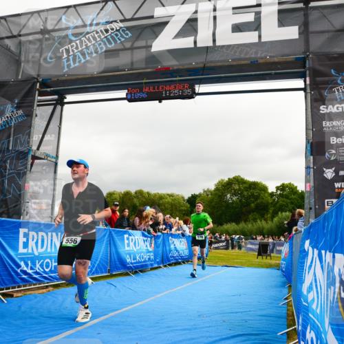 30.08.2026 - Elbe Triathlon Hamburg LAZAROV Photography http://msf.ph/oto/10082067 30.08.2026 11:25:51 Ziel 556, 576, 948 meine-sportfotos.de