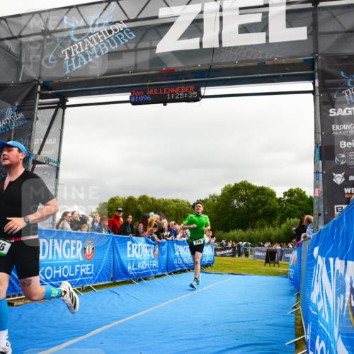30.08.2026 - Elbe Triathlon Hamburg LAZAROV Photography http://msf.ph/oto/10082071 30.08.2026 11:25:51 Ziel 556, 576, 948 meine-sportfotos.de