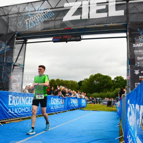 30.08.2026 - Elbe Triathlon Hamburg LAZAROV Photography http://msf.ph/oto/10082084 30.08.2026 11:25:53 Ziel 556, 576, 948, 1219 meine-sportfotos.de