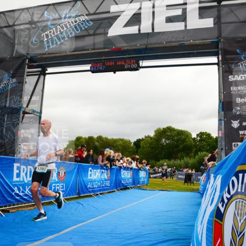 30.08.2026 - Elbe Triathlon Hamburg LAZAROV Photography http://msf.ph/oto/10082116 30.08.2026 11:26:18 Ziel 1079, 1198, 1217, 1292 meine-sportfotos.de