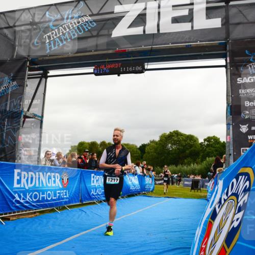 30.08.2026 - Elbe Triathlon Hamburg LAZAROV Photography http://msf.ph/oto/10082138 30.08.2026 11:26:24 Ziel 514, 1079, 1198, 1217 meine-sportfotos.de