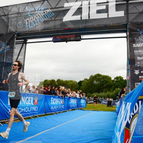 30.08.2026 - Elbe Triathlon Hamburg LAZAROV Photography http://msf.ph/oto/10082146 30.08.2026 11:26:27 Ziel 457, 514, 1079, 1217, 1249 meine-sportfotos.de