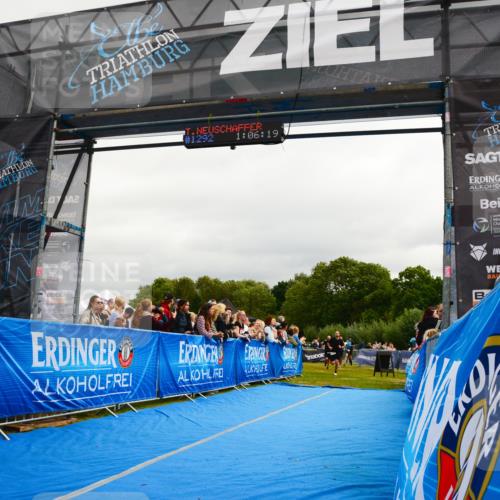30.08.2026 - Elbe Triathlon Hamburg LAZAROV Photography http://msf.ph/oto/10082152 30.08.2026 11:26:28 Ziel 457, 514, 1079, 1249 meine-sportfotos.de
