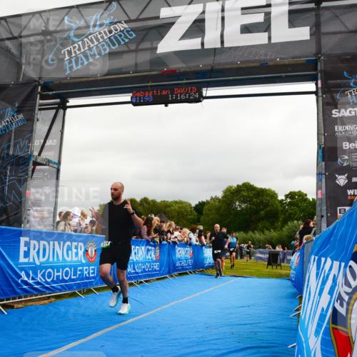 30.08.2026 - Elbe Triathlon Hamburg LAZAROV Photography http://msf.ph/oto/10082154 30.08.2026 11:26:33 Ziel 457, 514, 782, 1249 meine-sportfotos.de