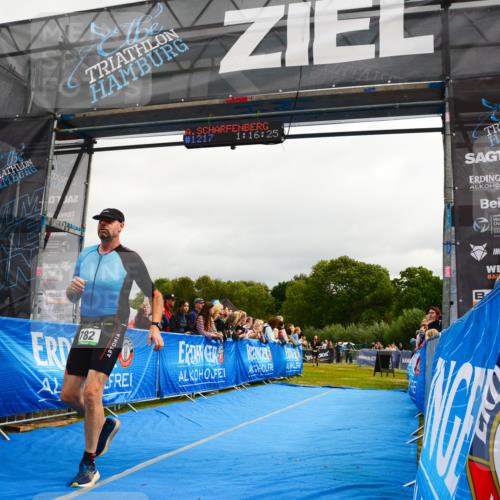 30.08.2026 - Elbe Triathlon Hamburg LAZAROV Photography http://msf.ph/oto/10082186 30.08.2026 11:26:38 Ziel 457, 782, 1249 meine-sportfotos.de