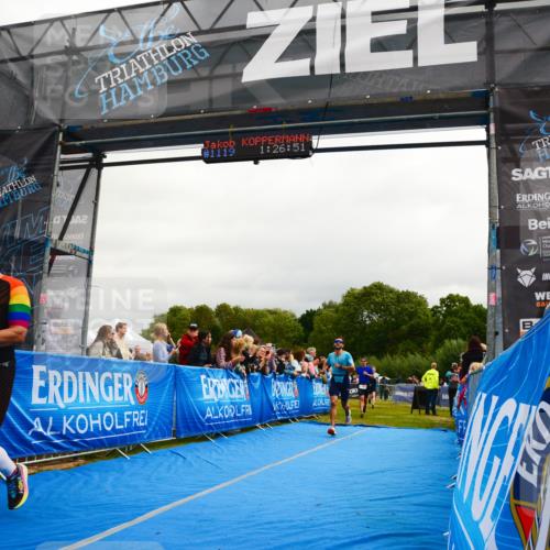 30.08.2026 - Elbe Triathlon Hamburg LAZAROV Photography http://msf.ph/oto/10082236 30.08.2026 11:27:03 Ziel 702, 1110, 1172, 1194, 1275 meine-sportfotos.de