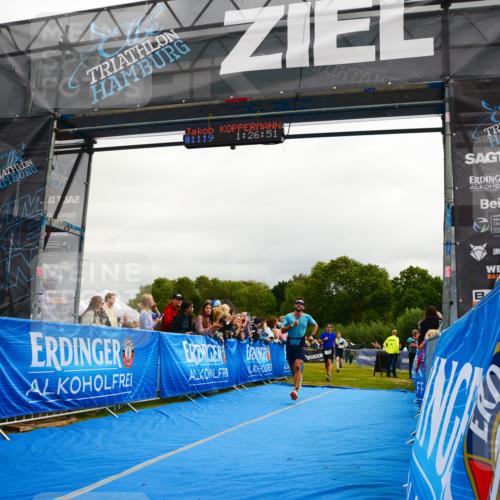 30.08.2026 - Elbe Triathlon Hamburg LAZAROV Photography http://msf.ph/oto/10082240 30.08.2026 11:27:04 Ziel 702, 1110, 1172, 1194, 1275 meine-sportfotos.de