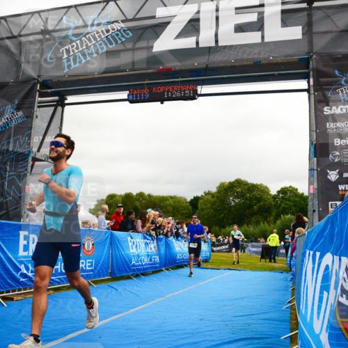 30.08.2026 - Elbe Triathlon Hamburg LAZAROV Photography http://msf.ph/oto/10082250 30.08.2026 11:27:05 Ziel 702, 1110, 1172, 1194 meine-sportfotos.de