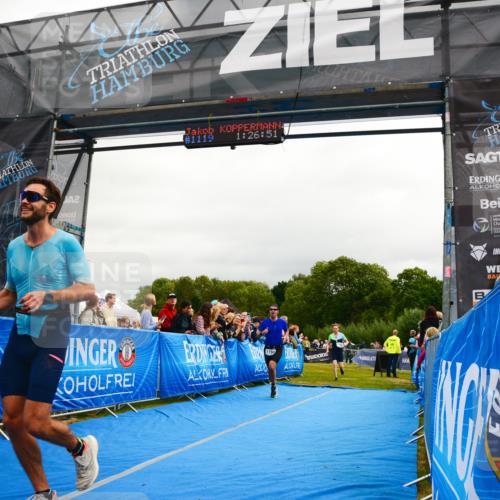 30.08.2026 - Elbe Triathlon Hamburg LAZAROV Photography http://msf.ph/oto/10082252 30.08.2026 11:27:06 Ziel 702, 1110, 1172, 1194 meine-sportfotos.de