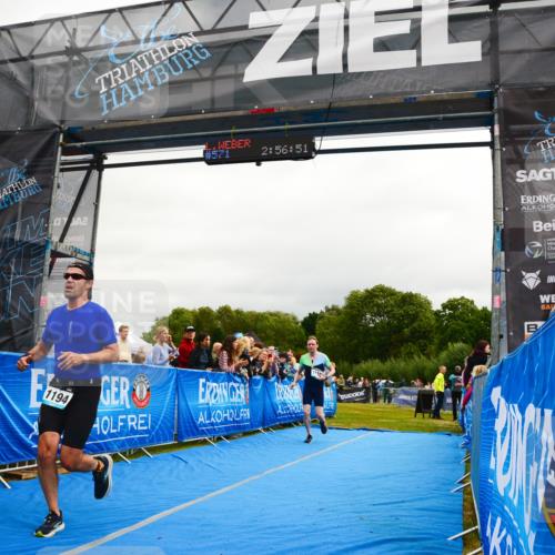 30.08.2026 - Elbe Triathlon Hamburg LAZAROV Photography http://msf.ph/oto/10082262 30.08.2026 11:27:08 Ziel 1110, 1172, 1194 meine-sportfotos.de